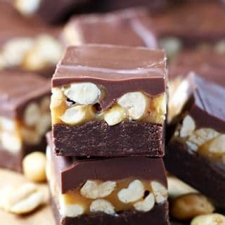 Snickers Candy Bar Fudge