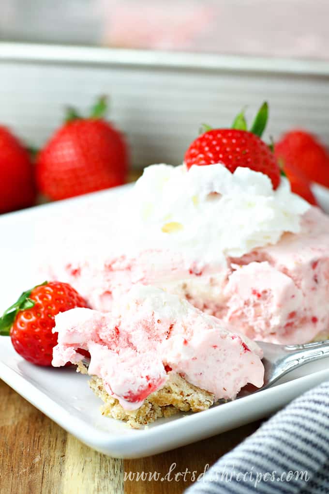 Frozen Strawberry Cream Pie Bars