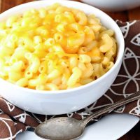 Wisconsin Mac and Cheese (Noodles Copycat) — Let's Dish Recipes